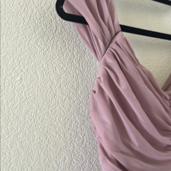 Elegant Mauve Evening Gown - Picture 6 of 11
